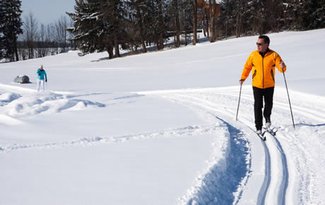 track cross country skiing